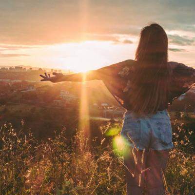 Creierul tau crede ca e totul bine cand vorbesti singura, dar de ce?