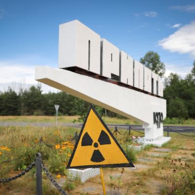 Incendiu la Cernobil în zonă radioactivă. Minele de război îngreunează intervenția pompierilor