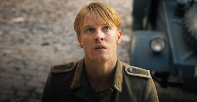 Vezi trailerul oficial pentru All The Light We Cannot See