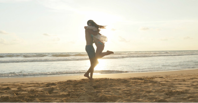 30 de melodii romantice pentru momentele petrecute in doi