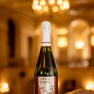 BIS - Vinul Spumant de la Casa de Vinuri Cotnari Sa și Opera Națională București: Spectacol intr-un pahar 
