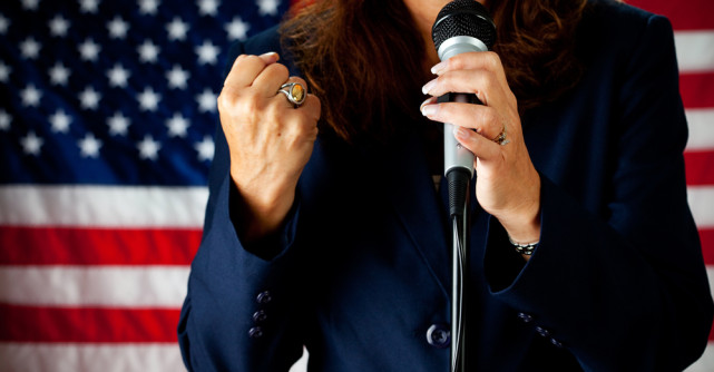 De ce sunt indragostita de stilul lui Claire Underwood 