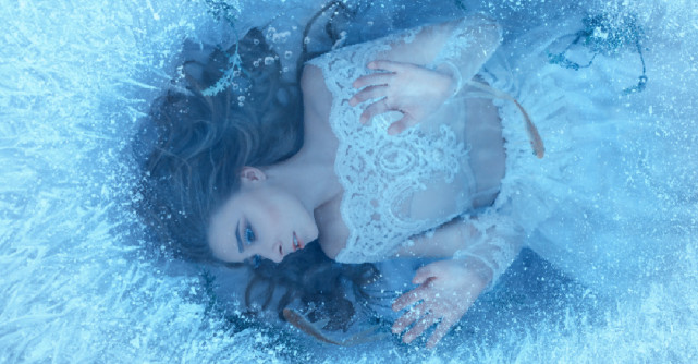 Nu ai nevoie de un bărbat pentru a fi fericită. 5 Motive pentru care singurătatea îi face bine sufletului tău 