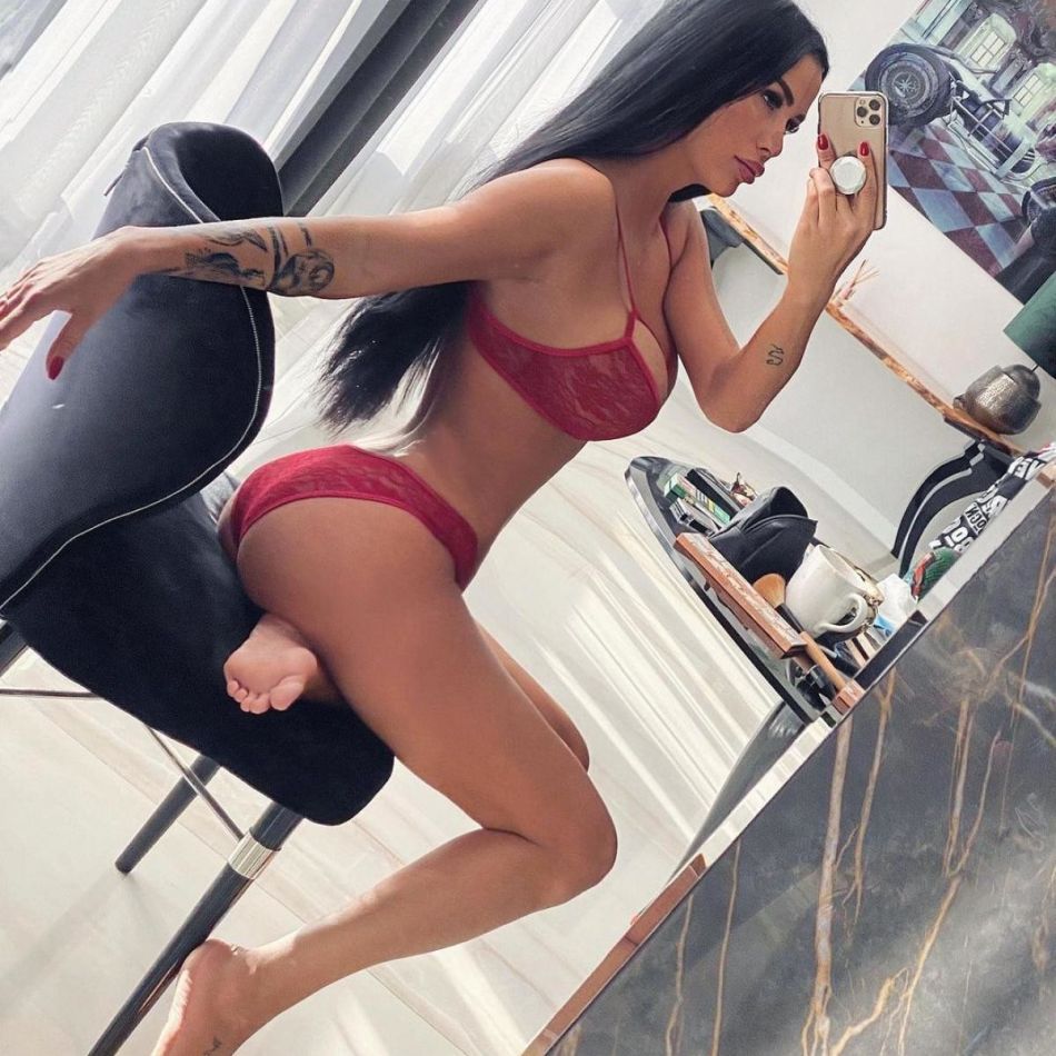 Daniela Crudu a botezat-o pe micuța Daiana. Imagini din ziua cea mare