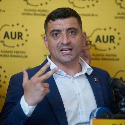 Simion, nemulțumit de dezbaterea de la TVR. AUR acuză că TVR este aparat de campanie pentru candidatul sistemului