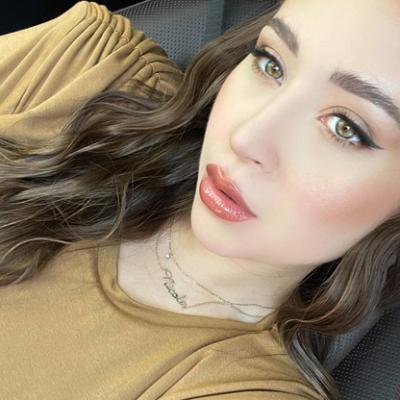 Nicole Cherry, prima aniversare în rol de mămică