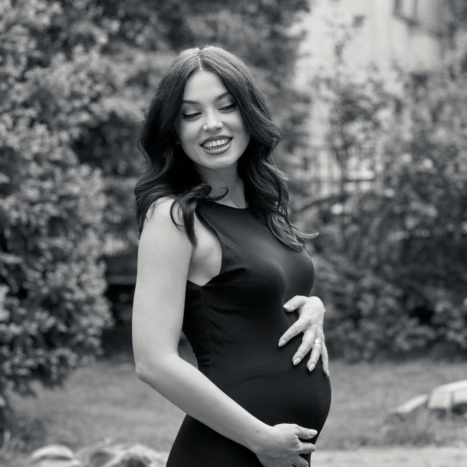 Anca Dumitra, mămică pentru prima dată! Actrița a născut în urmă cu puțin timp 