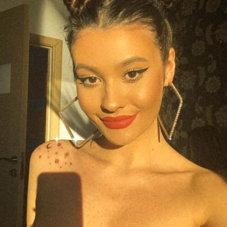 Erika Isac, însărcinată? Vestea dată de artistă: Urmează în curând...