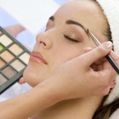 Tehnicile din spatele machiajului profesionist
