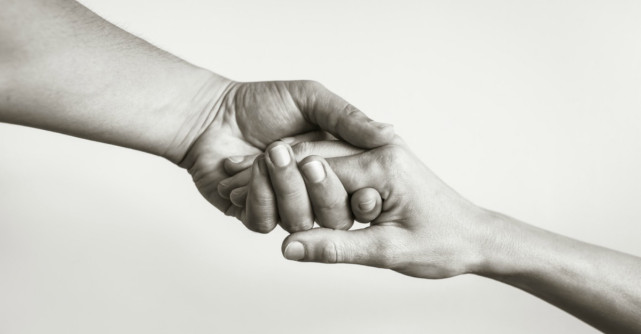 20 de lucruri pe care să nu le mai faci în relațiile cu oamenii din jurul tău (pentru liniștea ta)