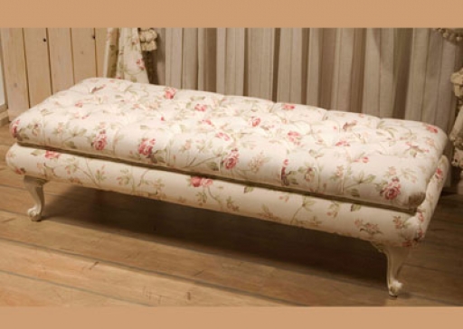 Bancheta Pufone Cu Boa Capitone