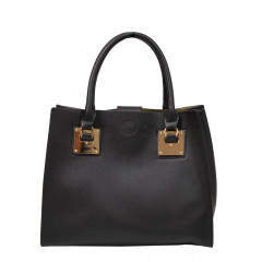 Geanta neagra
