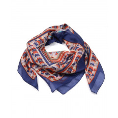 Esarfa patrata, din matase