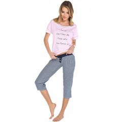 Pijamale cu pantaloni trei sferturi