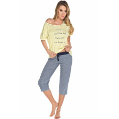 Pijamale cu pantaloni trei sferturi