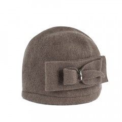 Caciula eleganta cafenie