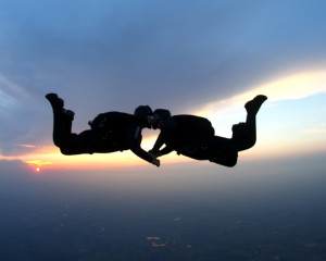 O saritura cu parasuta sau ceva la fel de extrem   