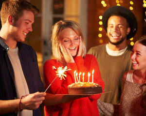 O petrecere surpriza organizata de prietenii mei!