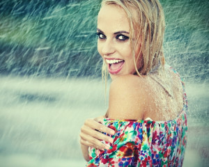 Cu o ploaie calda de vara.