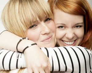 Petrec mai mult timp alaturi de oamenii dragi si le cer sfatul.