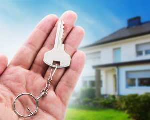 Pace in lume. Si o casa noua. 