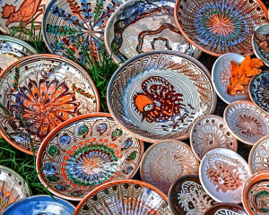 Pentru ceramica specifica. 