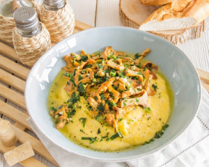 Pentru fiertura de cucuruz. 