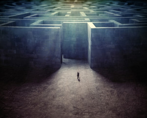 misterioasa ca un labirint. 