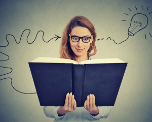 Prima carte groasa care imi pica in mana. Sa vezi atunci ce te doare mintea!