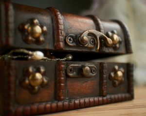 Cu o cutie misterioasa. 