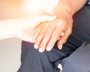 Singurul lucru care ne deosebeste cu adevarat de alte fiinte de pe pamant este capacitatea de a face bine semenilor nostri. 