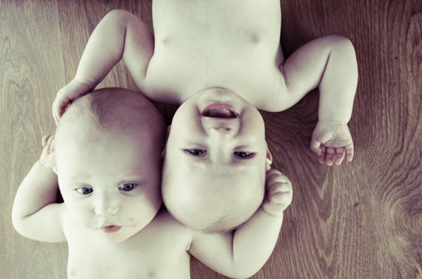  Exista gemeni in famila ta? 