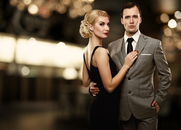 Care este numele sotiei lui Stefan Gheorghidiu din romanul Ultima noapte de dragoste, intaia noapte de razboi?