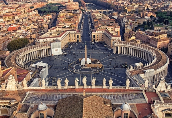 Piazza San Pietro este in...
