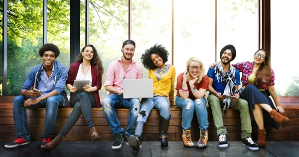 Cum te simti in grupurile mari de oameni?