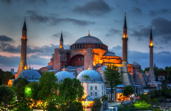 Acest monument din Istanbul se numeste...