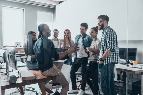 Cum te-ar descrie colegii de munca sau de scoala?