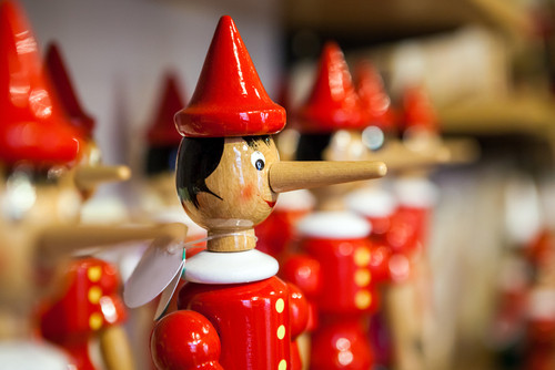 Pe tatal lui Pinocchio il cheama...