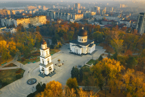 Care este capitala Republicii Moldova? 