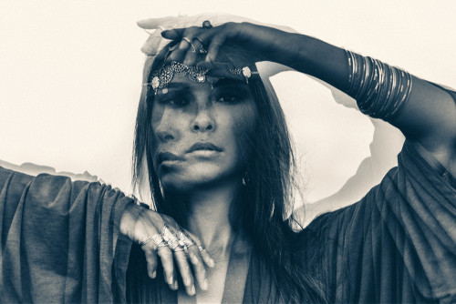 Eu sunt singura responsabila de reactiile si raspunsurile mele emotionale. 