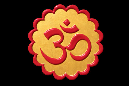 Pe spatele talismanului e o inscriptie. Ce spune aceasta?