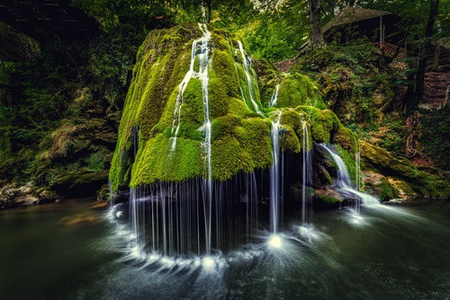 Cum se numeste aceasta cascada?