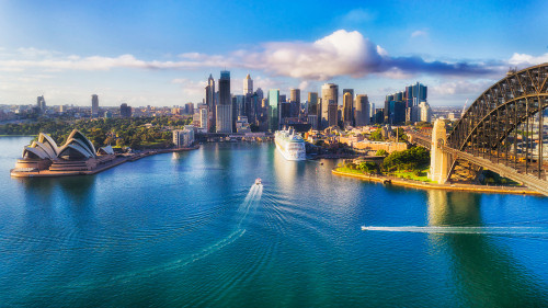 Cu cate state se invecineaza Australia?
