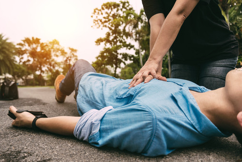 Resuscitarea cardio-respiratorie trebuie efectuata: