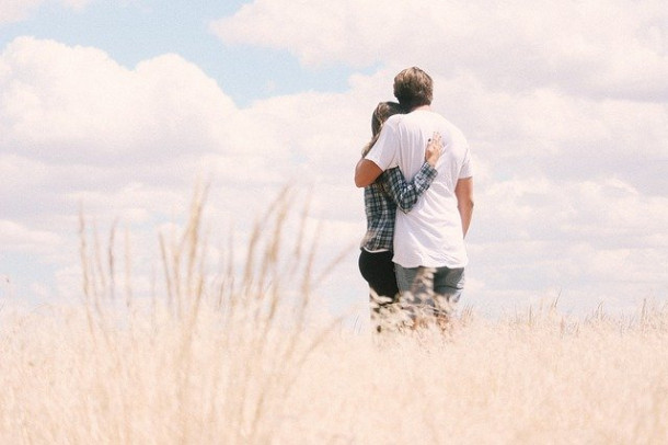 Cat de des va intalniti?