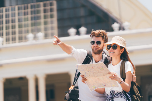 Care din urmatoarele atractii turistice se gaseste in Anglia?