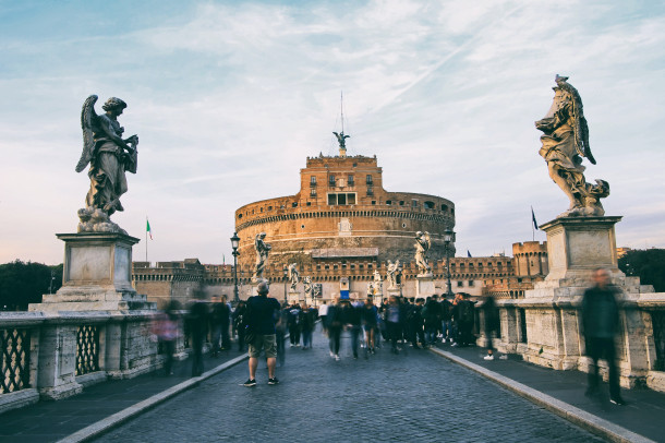 Care este capitala Italiei?