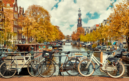 Care este capitala Olandei?