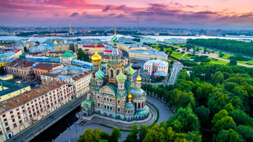 In ce tara se afla orasul St. Petersburg?