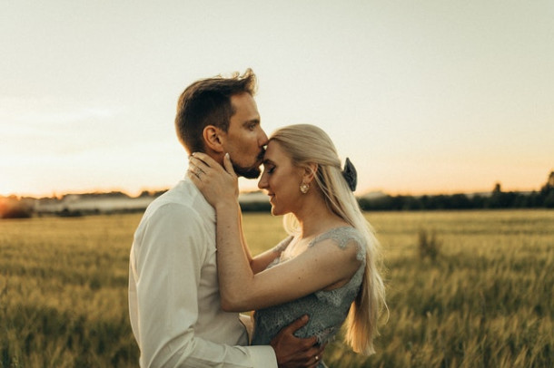 Atunci cand ai o zi proasta, cum te bine-dispune iubitul tau?